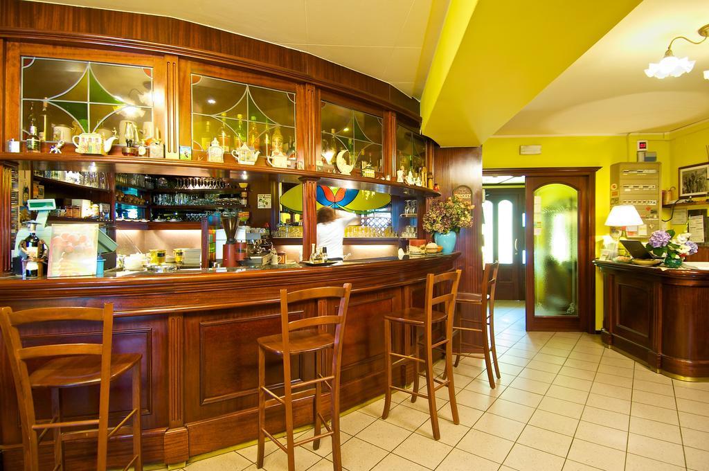 Altavilla Locanda E Tipica Trattoria Bianzone Exterior photo