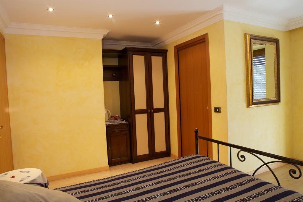 Altavilla Locanda E Tipica Trattoria Bianzone Room photo
